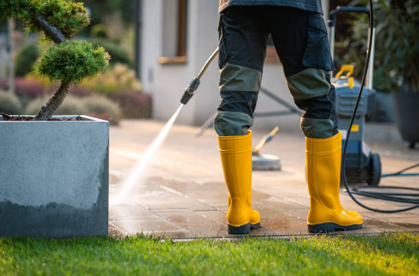 Why Choose Our Certified Pressure Washing Experts for Your Project Needs in Barnhart, MO?